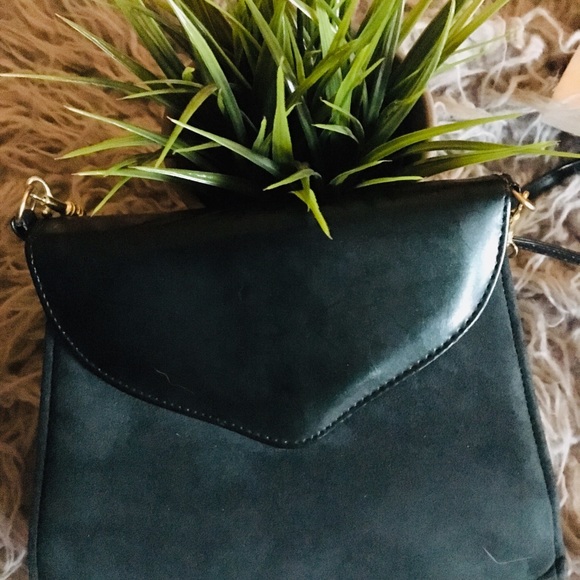 Vintage Handbags - 2 for 25💅🏼 Suede green bag 🥥🥛